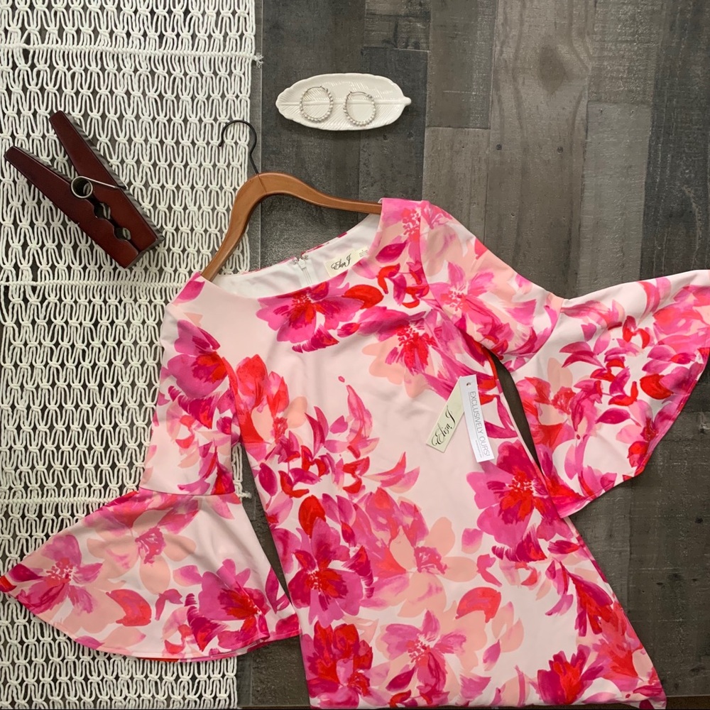 Eliza J. Floral Bell Sleeve Shift Dress